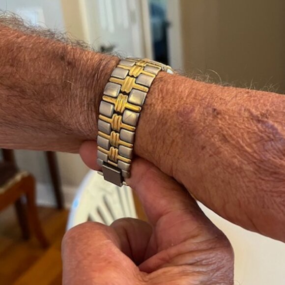 BULOVA | NFL Superbowl Men's two-tone watch-NEW Battery - Picture 14 of 16